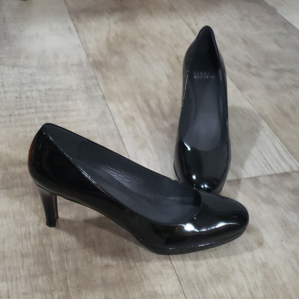 Stuart Weitzman patent leather pumps 7.5 narrow